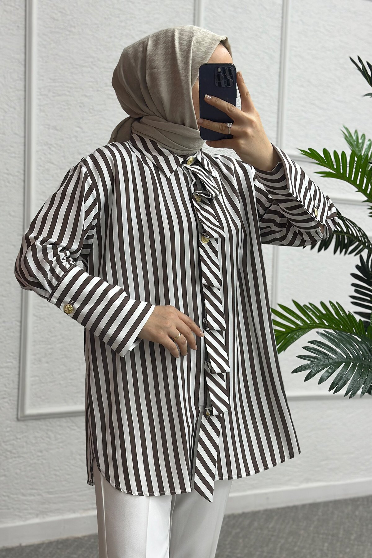 Kahve Rengi Çizgili Gömlek