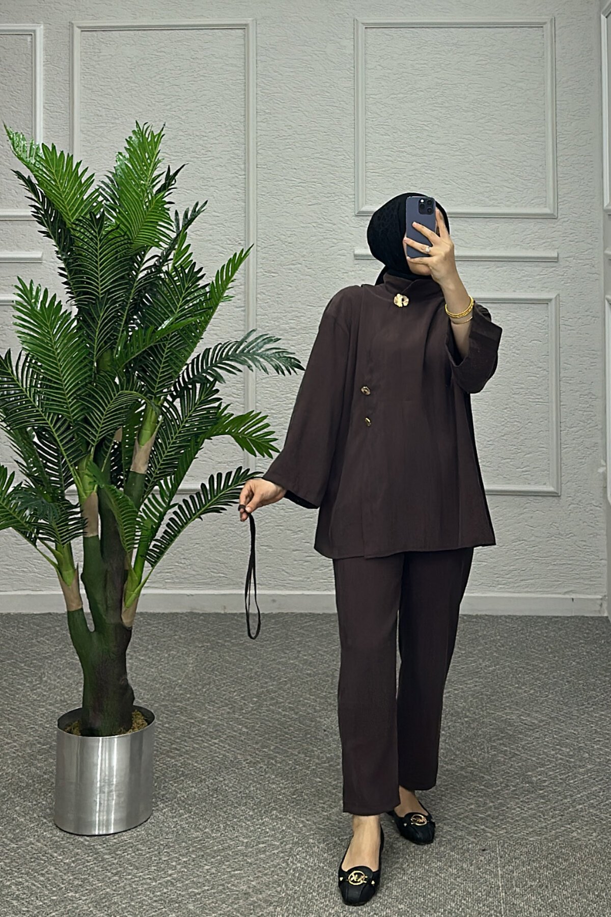 Kahve Rengi Eliz Pantolonlu Takım