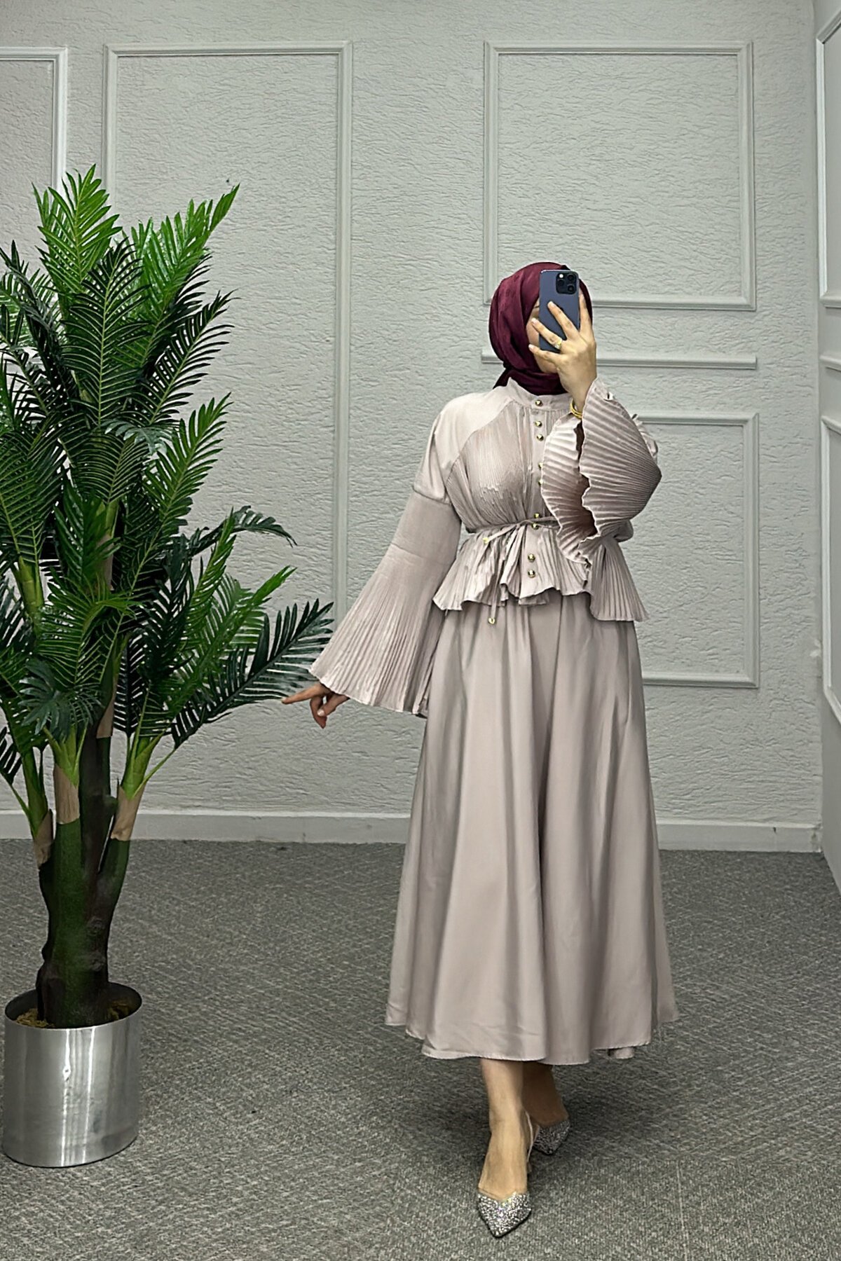 Krem Mısra Etekli Takım