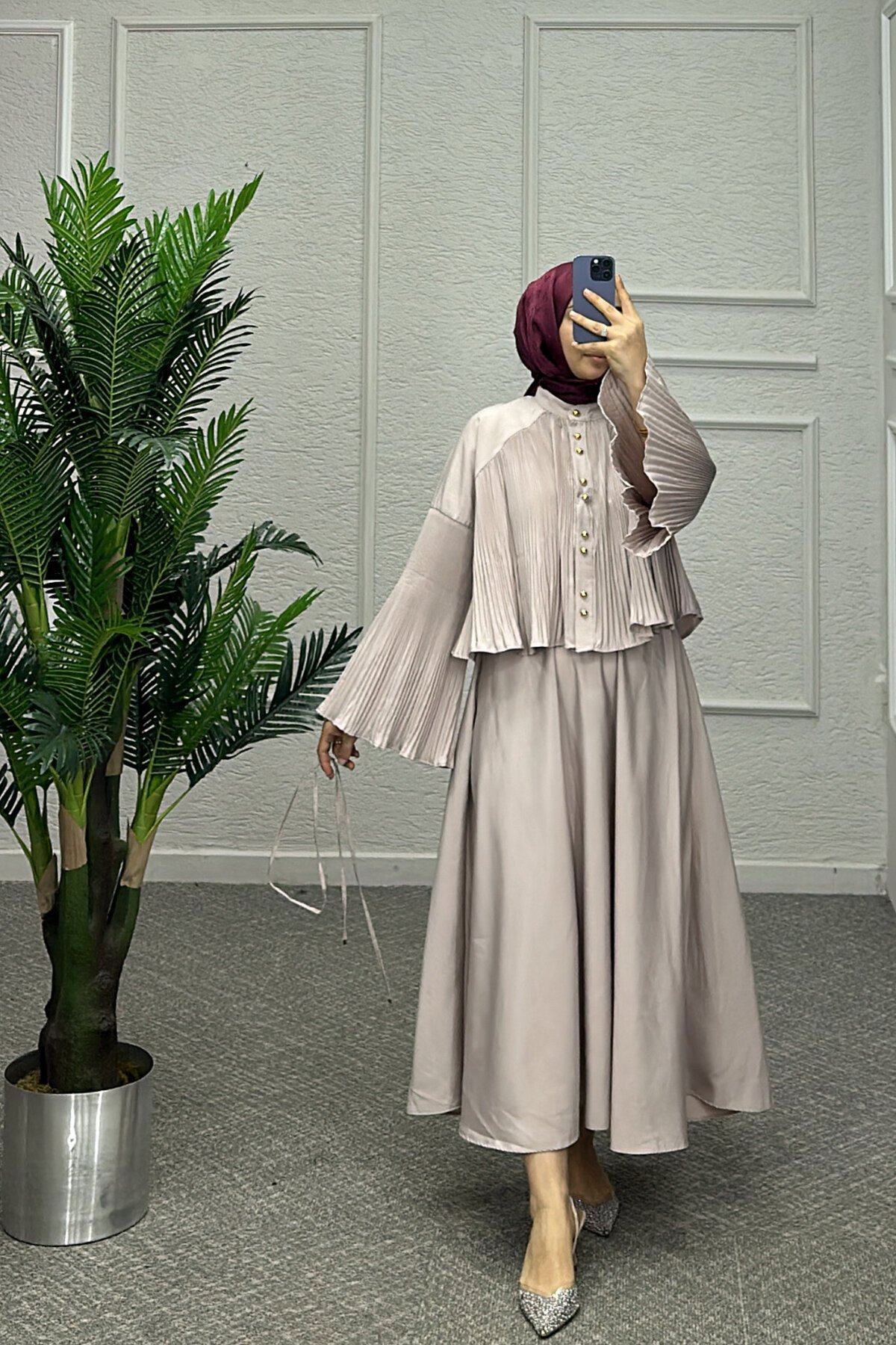 Krem Mısra Etekli Takım