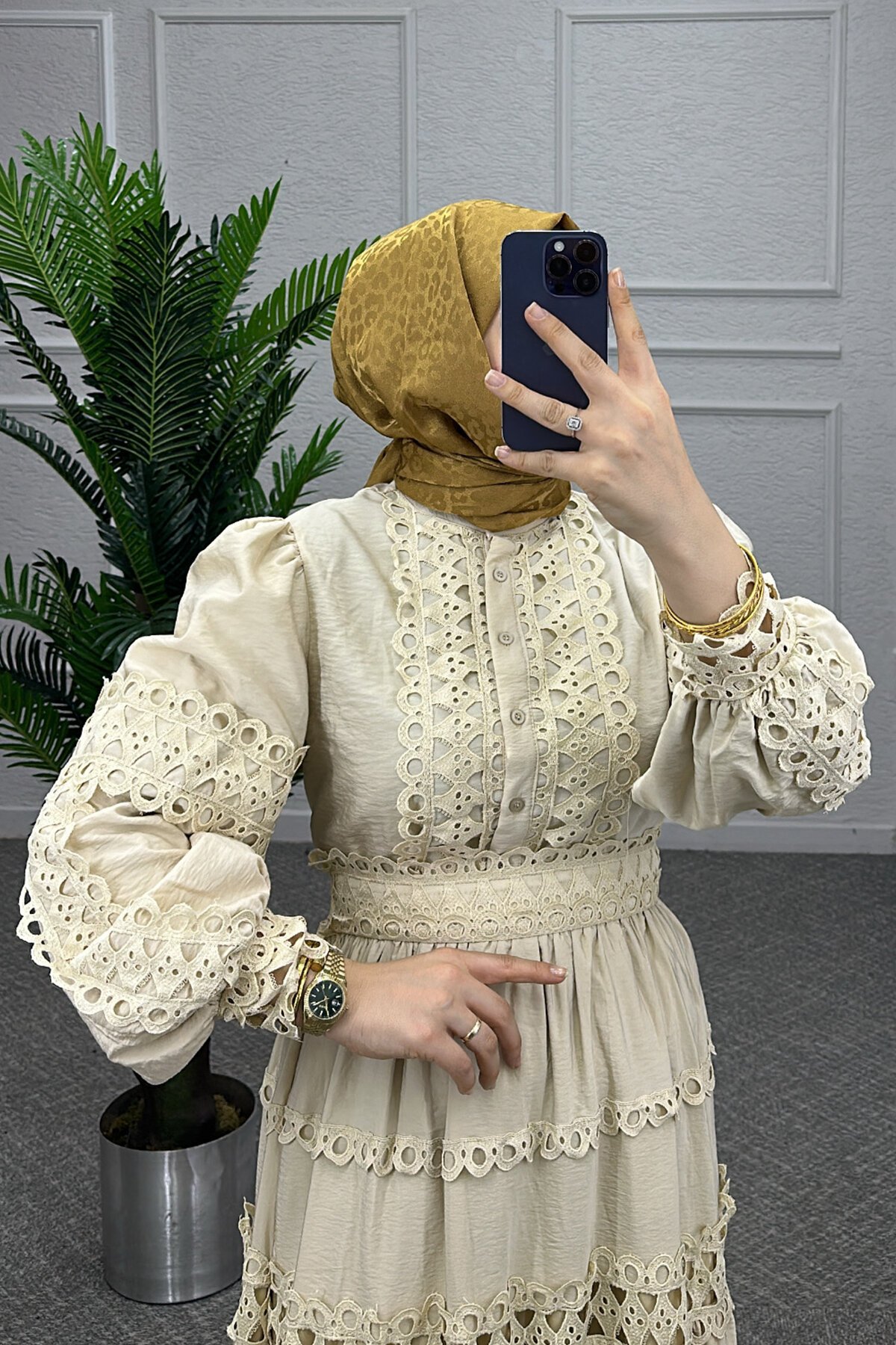 Krem Selly Etekli Takım