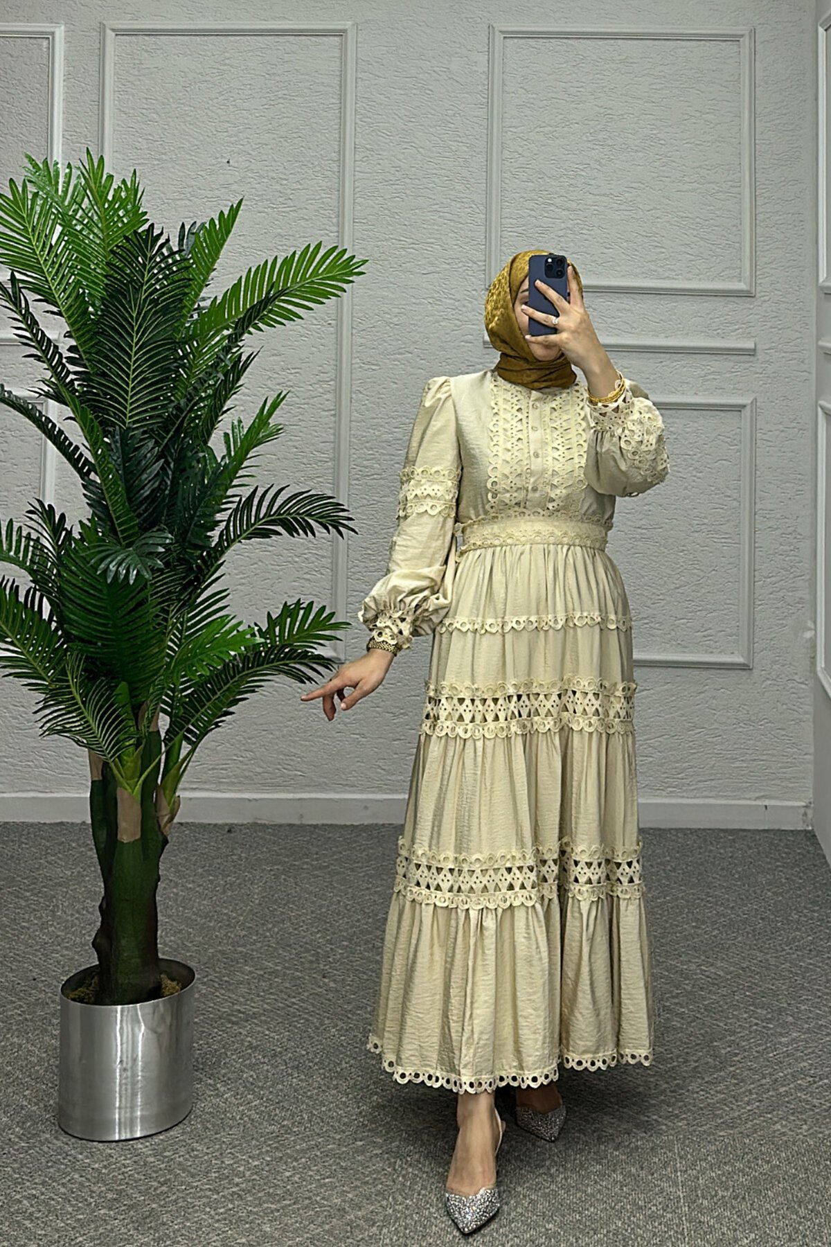 Krem Selly Etekli Takım