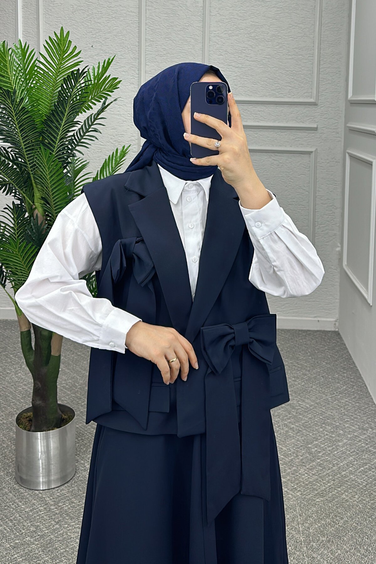 Lacivert Fiyonk Etekli Takım