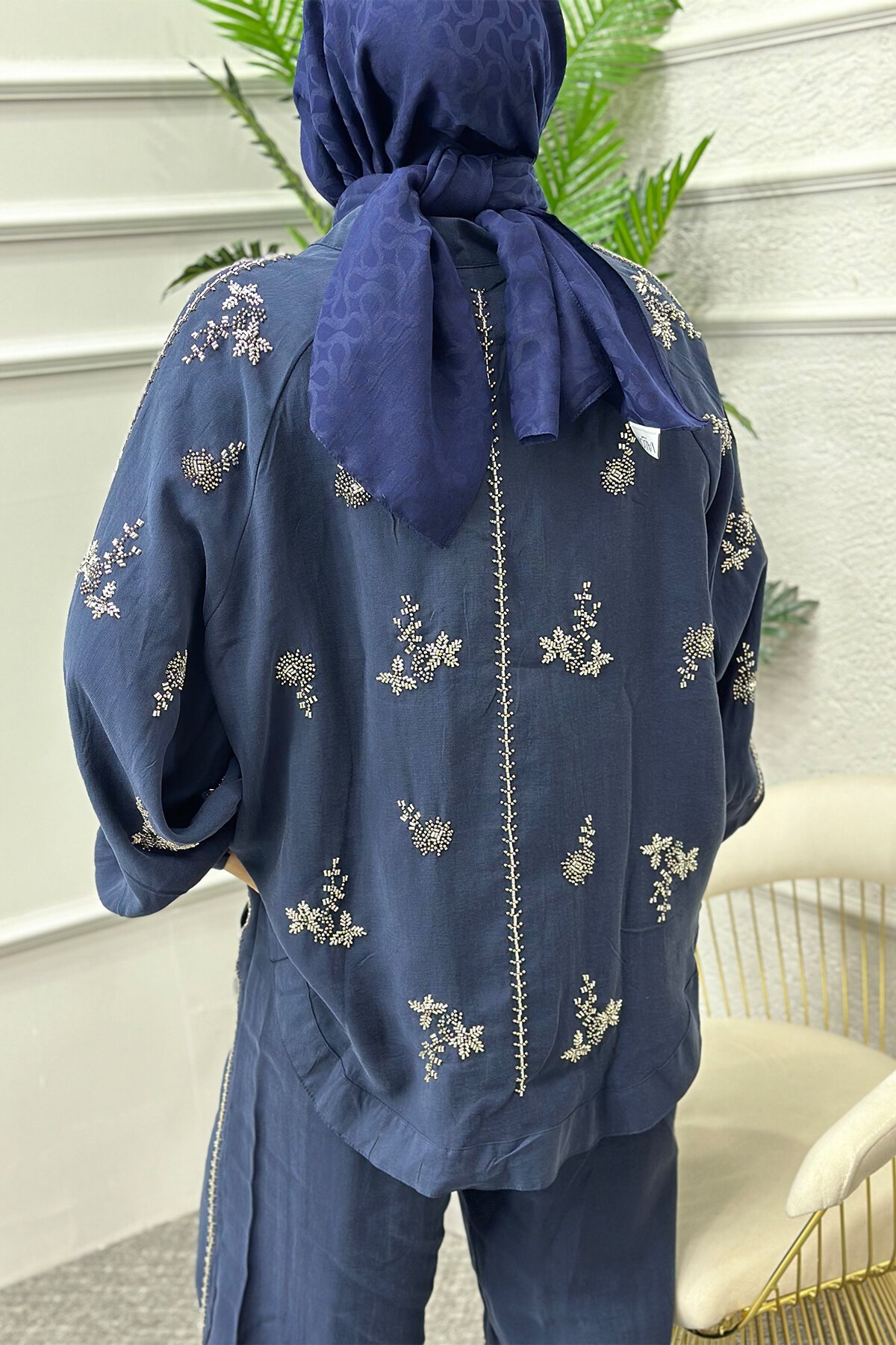 Lacivert İşlemeli Takım