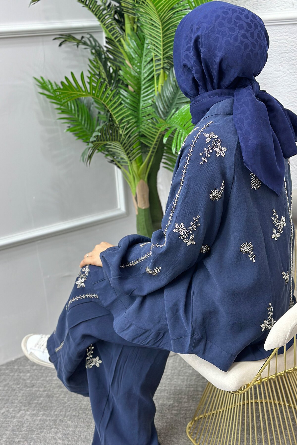 Lacivert İşlemeli Takım